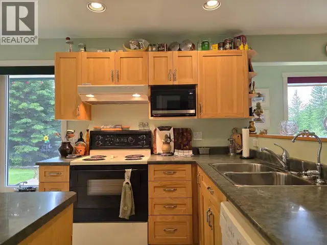 2842 PIONEER CRESCENT 150 Mile House, British Columbia in Houses for Sale in Williams Lake - Image 12