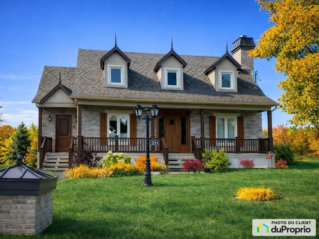 $639,000 - 2 Storey for sale in Riviere-Du-Loup — photo 1