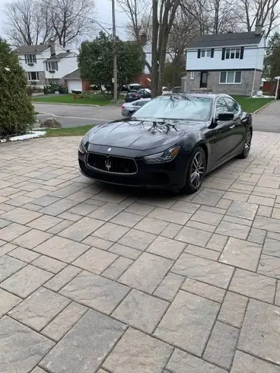 Jamais accidenté, intérieur couleur cognac, Carfax disponible, un véhicule exceptionnel. Cette voitu...