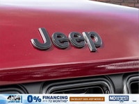 Only 21 Miles! This Jeep Grand Cherokee has a durable Regular Unleaded V-6 3.6 L/220 engine powering... (image 7)