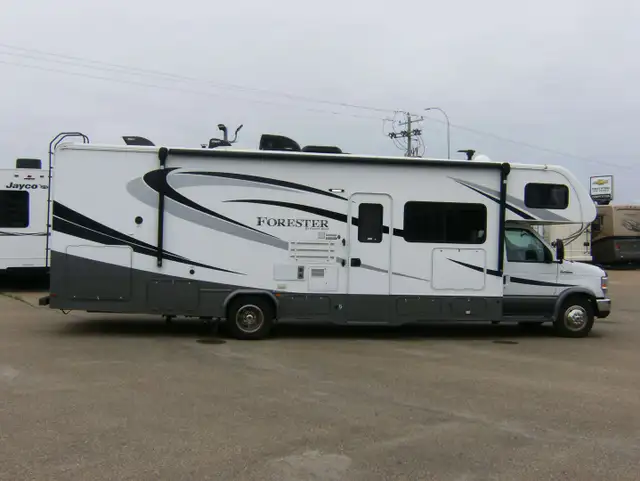 2017 Forest River Forester 3051S in RVs & Motorhomes in St. Albert - Image 8