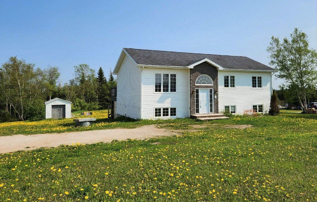 New Listing!!! 146 Veterans Drive, Cormack, NL in Houses for Sale in Corner Brook