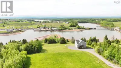 This beautiful waterfront property has amazing views over the Barrachois Harbour and out to the Nort...