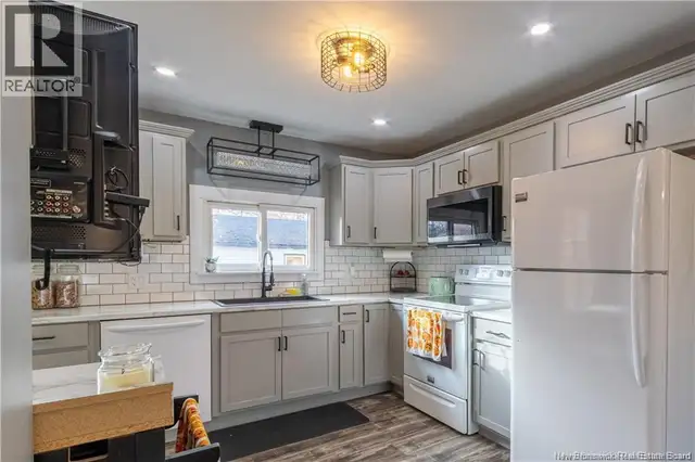 54 Pleasant Avenue McAdam, New Brunswick in Houses for Sale in Fredericton - Image 19