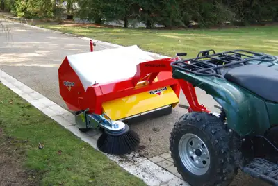 Self-working machine, this sweeper fits onto your Quad, mini-tractor, self-propelled lawn mower... I...