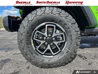 4X4, FRONT HEATED CLOTH LOW-BACK BUCKET SEATS, BLACK FREEDOM 3-PIECE HARDTOP, TECHNOLOGY GROUP, CONV... (image 5)