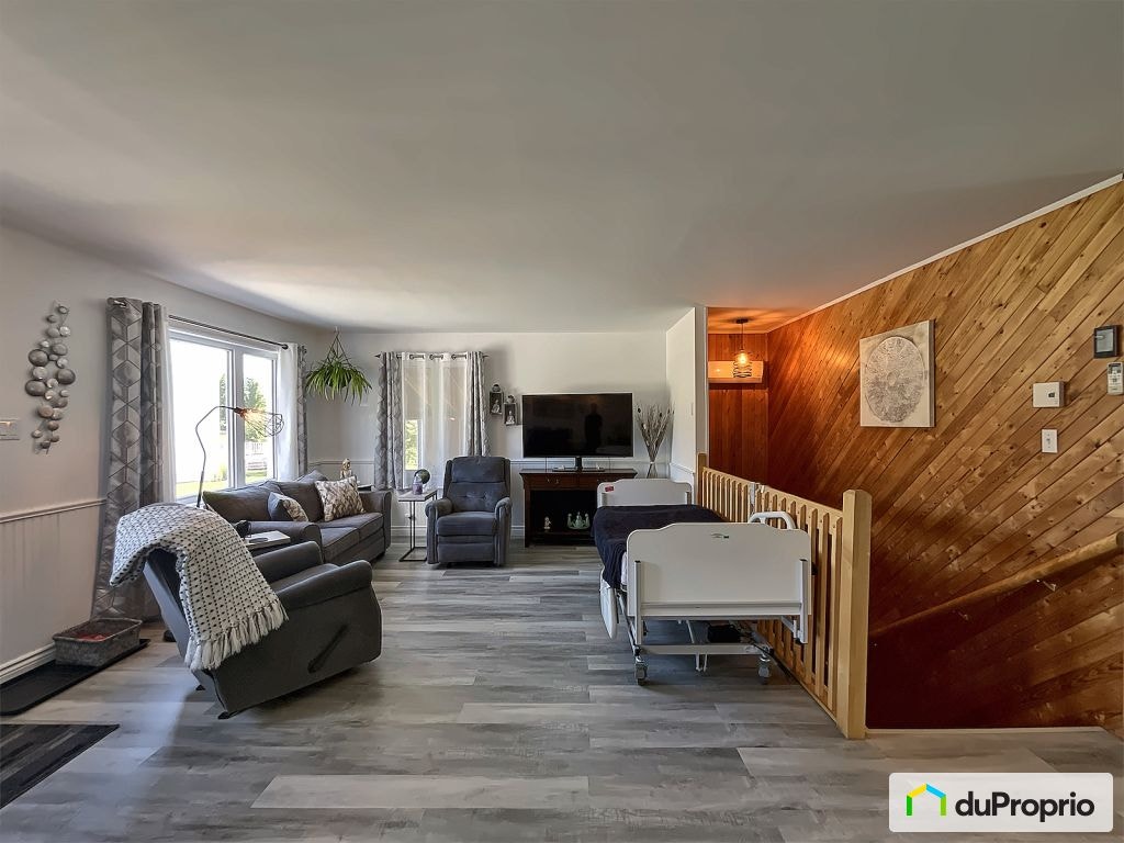 $299,000 - Bungalow for sale in St-Sebastien-De-Frontenac — photo 3