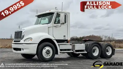 Heavy truck / Camion lourd - # STOCK: C-35907 2010 FREIGHTLINER COLUMBIA CL112 CAMION DE VILLE 2010...
