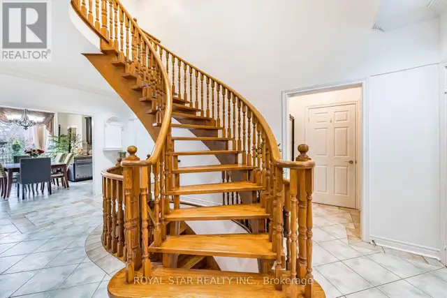 40 OAKDALE ROAD Vaughan (Maple), Ontario in Houses for Sale in Markham / York Region - Image 24