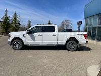--DRIVE THE DREAM THIS SUMMER AT ADRENALIN MOTORS! NOW LOCATED IN GASOLINE ALLEY, RED DEER!-- NO ACC... (image 1)