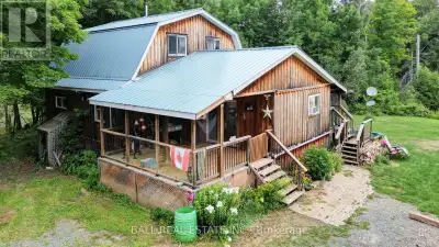 Beat the bills! Country Living on a private 4.3 acres, with close access to St. Ola Lake! This cozy...
