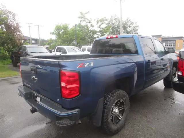Chevrolet SilveradoZ71 OFF ROAD 1500 4WD Crew Cab LT w/2LT 2LT 2 in Cars & Trucks in Laval / North Shore - Image 16