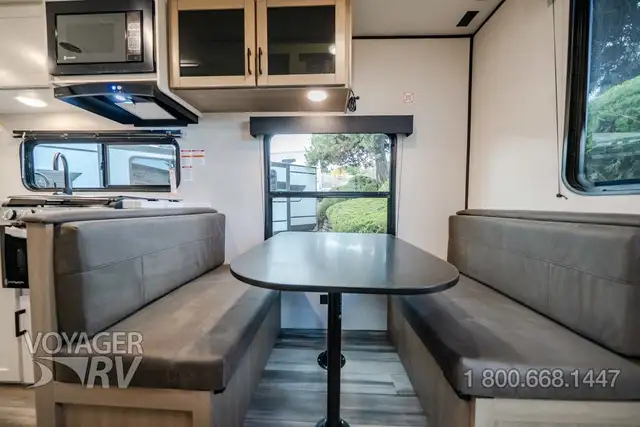 2026 Jayco Jay Flight SLX 210QBW in Travel Trailers & Campers in Kelowna - Image 13