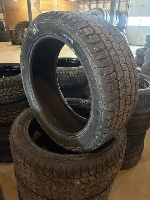 *USED* COOPER SNOW CLAW WINTER TIRES 285/45R22 in Tires & Rims in Grand Bend - Image 3