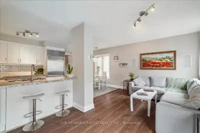 Price: $919,000 / $3,486/mo Welcome to 21 Latitude Lane A Move-In Ready Gem in a Prime Location! Thi...