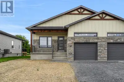 Welcome to 324 Zakari Street, a brand new 1,150sqft semi-detached immaculate 2 bedroom Vincent Const...