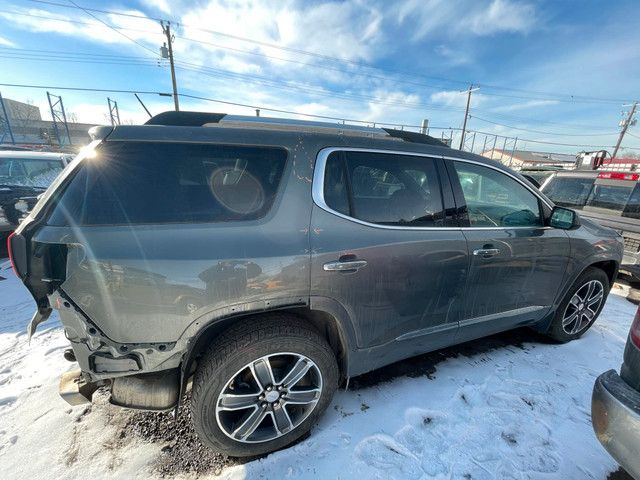 2018 GMC Acadia for PARTS ONLY in Auto Body Parts in Calgary - Image 4