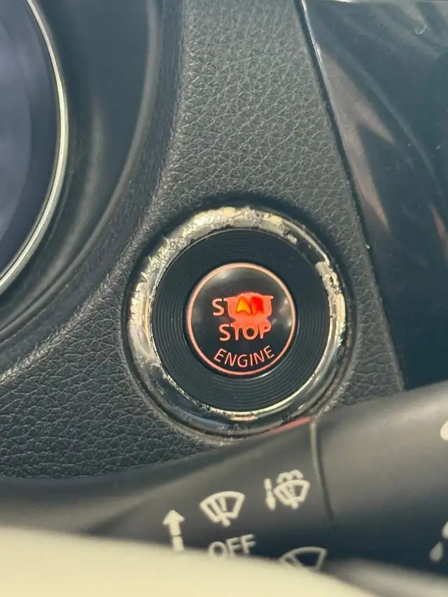 2016 Nissan Rogue AWD 4dr SV in Cars & Trucks in Longueuil / South Shore - Image 25