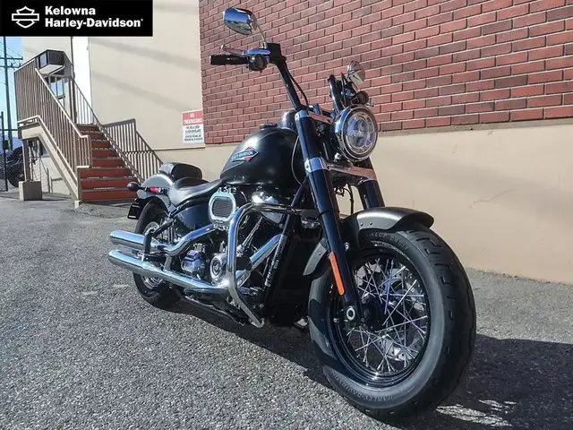2021 Harley-Davidson Softail FLSL - Slim in Street, Cruisers & Choppers in Kelowna - Image 4