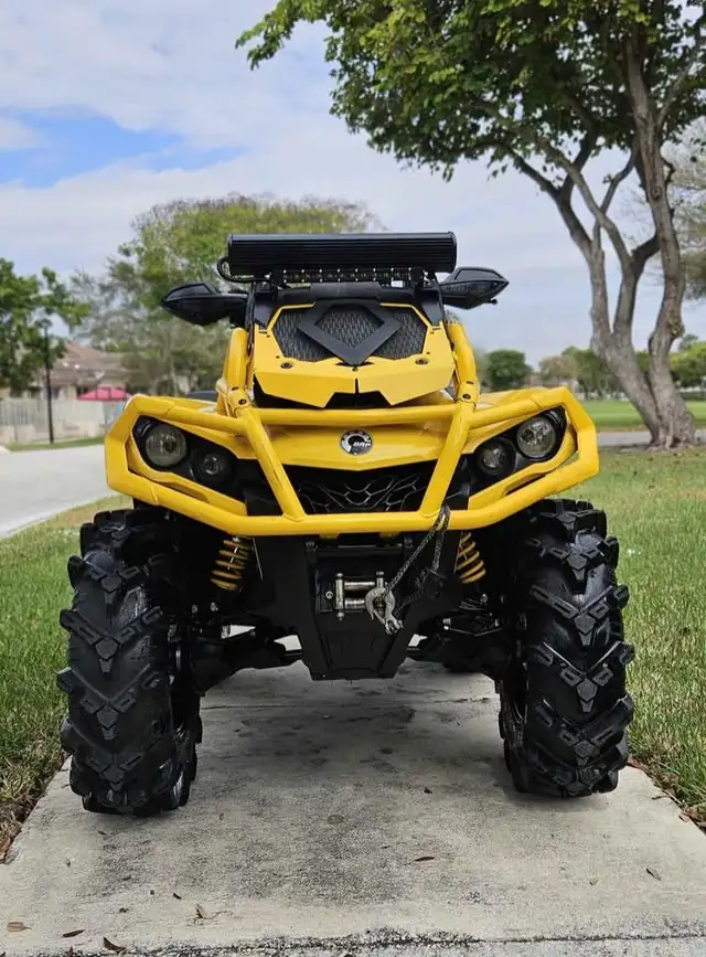 2021 CAN-AM OUTLANDER XMR 850 850CC-BLACK & YELLOW in ATVs in Edmonton - Image 7