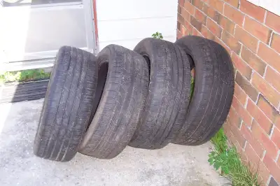 4 - 2 35/55 R 18 Max tour LX tires Like new $100.00 for all