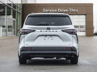 2025 Toyota Sienna XLE HEV | SUNROOF | NAVI | LEATHER The 2025 Toyota Sienna XLE HEV is a high-utili... (image 5)