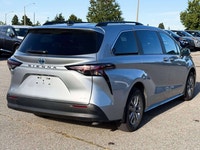 2025 Toyota Sienna XLE 8 Passenger | Certified | One Owner | CarPlay **MARKET VALUE PRICING**. Welco... (image 7)