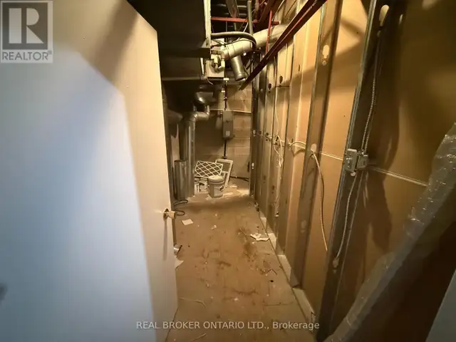 I - 227 BUNTING ROAD St. Catharines (Cushman/Industrial), Ontari in Commercial & Office Space for Rent in St. Catharines - Image 11