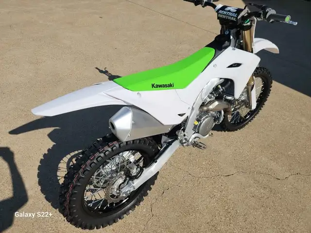  2024 KAWASAKI KX250-GREEN! in Dirt Bikes & Motocross in Edmonton - Image 13