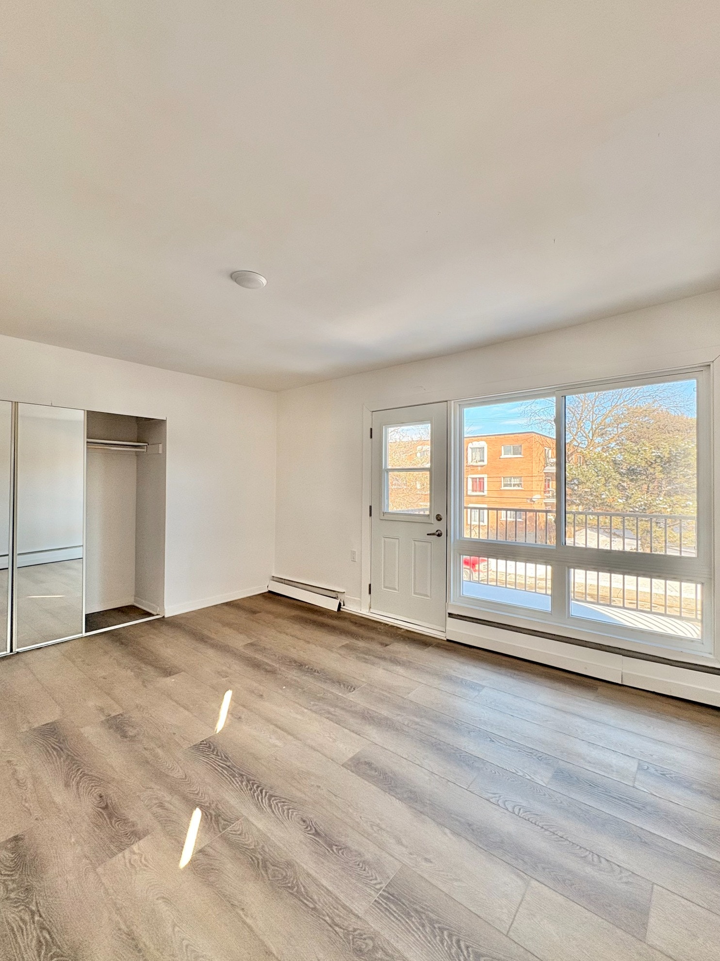 440 Galland — photo 1