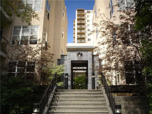 Downtown Edmonton 2 Bed 1 Bath Oliver Apartment For Rent in Long Term Rentals in Edmonton