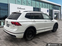 *2023 Volkswagen Tiguan Comfortline R-Line Black Edition | Sport Styling | Premium Technology | Fami... (image 6)