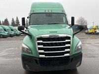 2020 FREIGHTLINER T12664ST;Heavy Duty Trucks - Conventional Truck w/ Sleeper Penske Location 525 MAC... (image 1)
