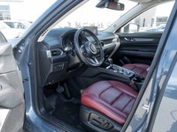 This Mazda CX-5 has a durable Regular Unleaded I-4 2.5 L/152 engine powering this Automatic transmis... (image 6)