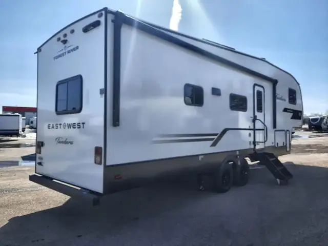 2026 EAST TO WEST Tandara 275BH in Travel Trailers & Campers in St. Albert - Image 10