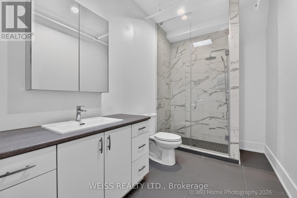 2 - 897 LANSDOWNE AVENUE Toronto (Dovercourt-Wallace Emerson-Jun 4