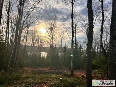 Magnifique Terrain de Villégiature dans le secteur du Lac St-François, à St-Hubert-de-Rivière-du-lou...