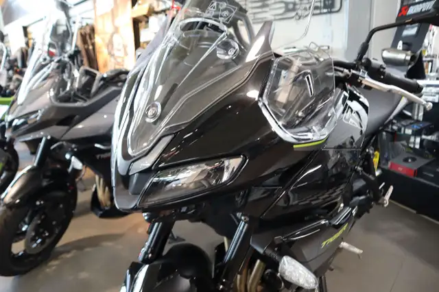 2025 Triumph Tiger Sport 800 Sapphire Black in Sport Touring in Edmonton - Image 8