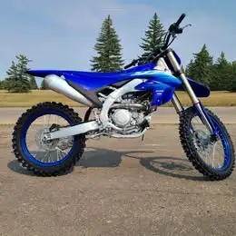 Price shown includes all dealer fees. This is a brand new bike 0 km. Financing is available. Dominat...