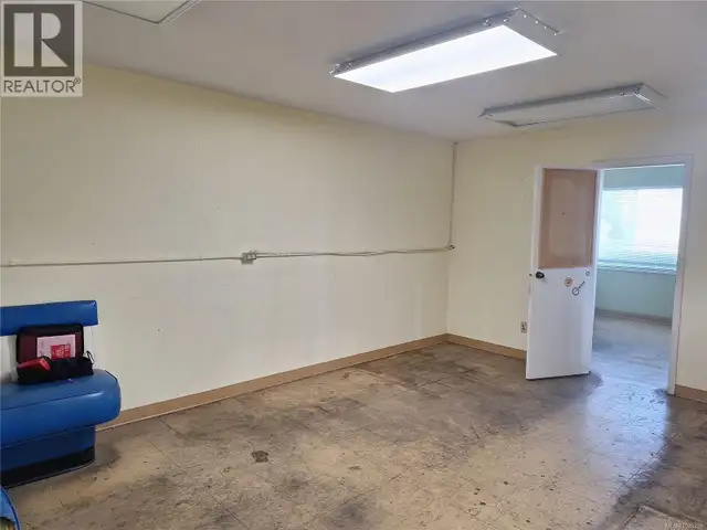 C 690 Comox Rd Nanaimo, British Columbia in Commercial & Office Space for Rent in Nanaimo - Image 7