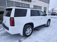 2017 CHEVROLET Tahoe Engine: 8 Cylinder Engine 5.3L/325CI L/100Km City: 15.2 L/100Km Hwy: 10.8 Safet... (image 4)