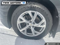 The 2019 Chevrolet Equinox LT is a stylish and efficient compact SUV offering great value. It featur... (image 5)