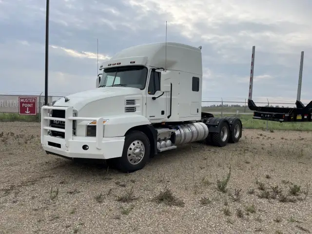 2020 Mack Anthem 64T 70 in Heavy Trucks in Regina - Image 2