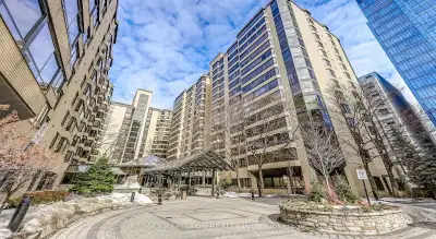 Price: $928,000 / $3,521/mo Luxury Living in the Heart of Downtown Toronto! Experience sophisticatio...
