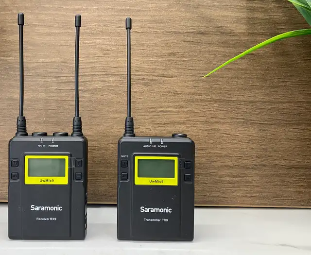 Saramonic UwMic9 UHF Wireless Microphone System RX9+TX9 Package in Pro Audio & Recording Equipment in City of Toronto - Image 3