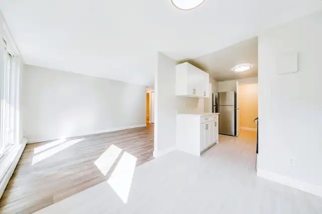 Hanover 2 Bedroom Apartment for Rent: in Long Term Rentals in Owen Sound - Image 17