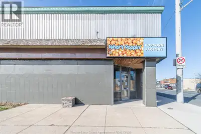 This retail space for lease is located in a high-profile area on the prime commercial block of Tecum...