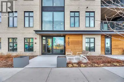 Welcome to Luxury Living in the Heart of University District and this exceptional 1230 sq ft, 2-bed,...