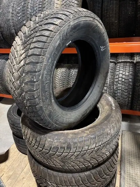 *USED* GOODYEAR EAGLE ENFORCER WINTER 265/60R17 in Tires & Rims in Grand Bend - Image 4