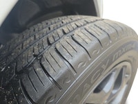 This Chrysler 300 has a strong Regular Unleaded V-6 3.6 L/220 engine powering this Automatic transmi... (image 7)